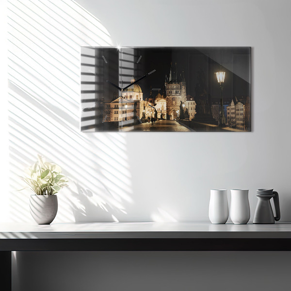 Vízszintes üvegóra Károly híd Prágában