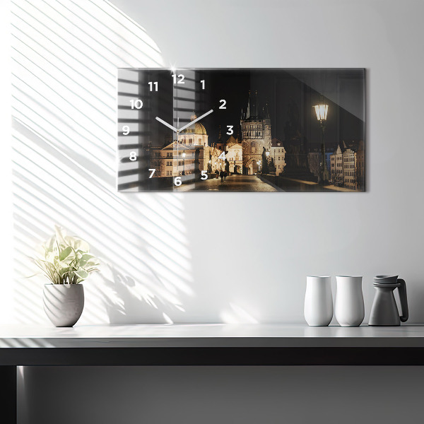 Vízszintes üvegóra Károly híd Prágában