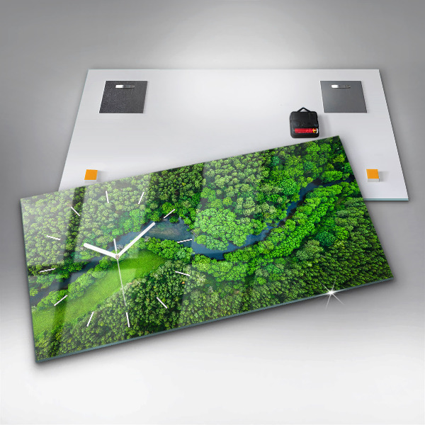 Vízszintes üvegóra Folyó az erdőben