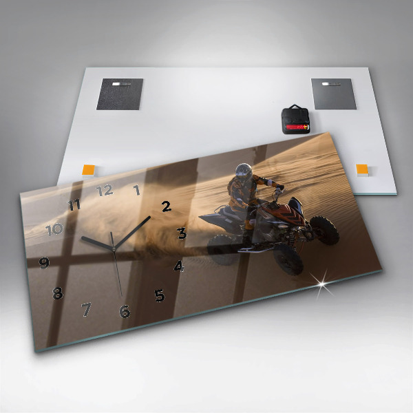 Vízszintes üvegóra Quad a sivatagban