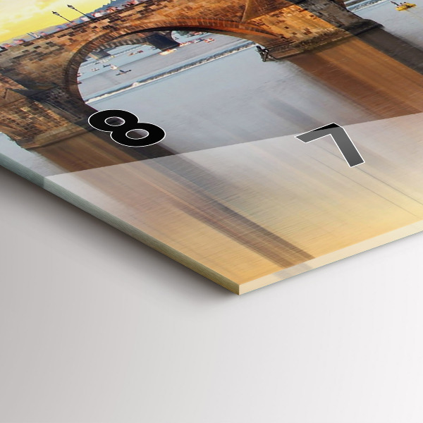 Vízszintes üvegóra Panoráma a folyó felett