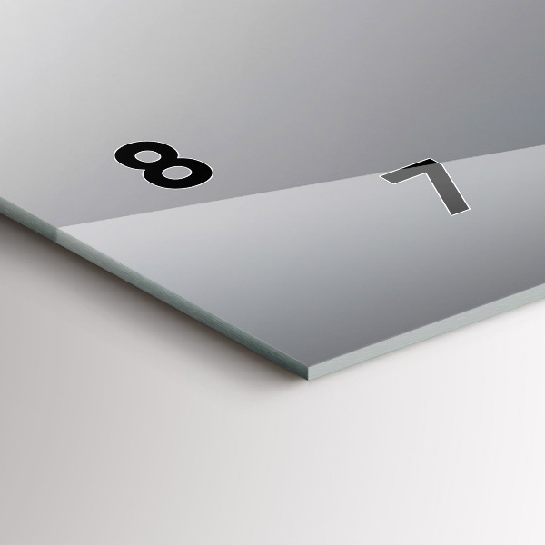 Vízszintes üvegóra Egy pohár vörösbor