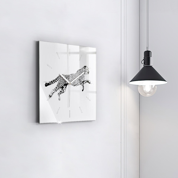 Szögletes fali üvegóra Sziluettje egy párduc