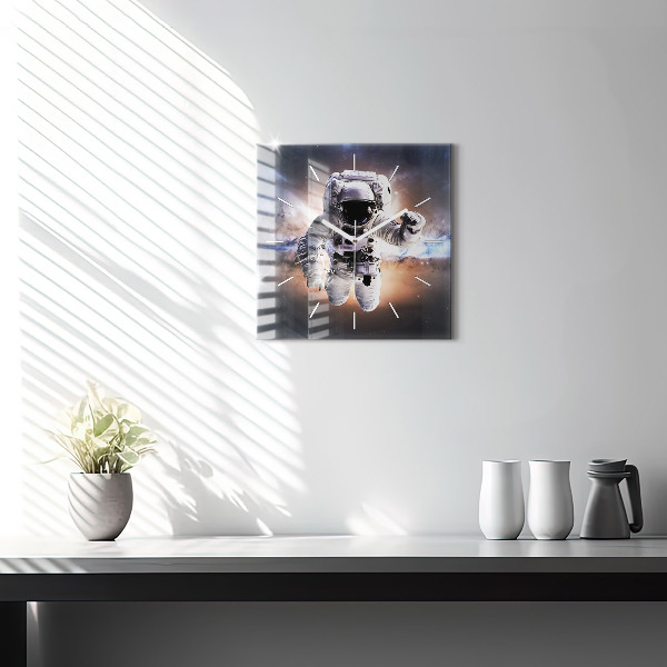 Szögletes fali üvegóra Űrhajós az űrben