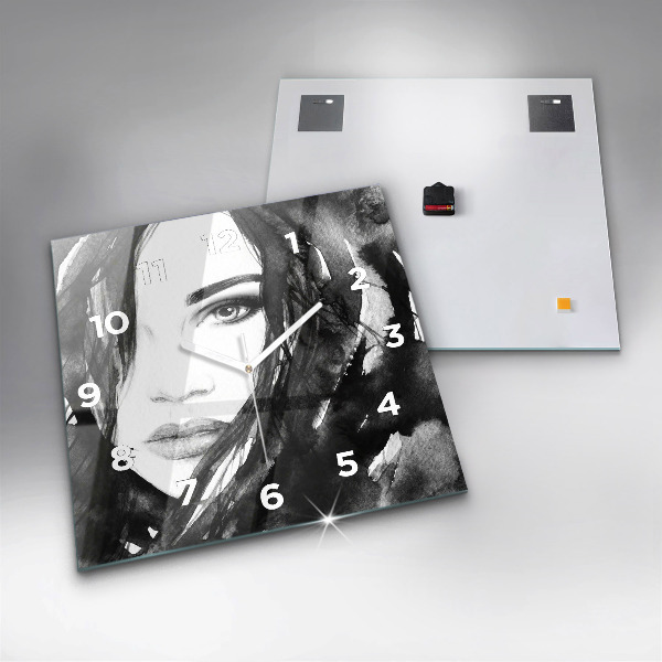 Szögletes fali üvegóra Egy nő portréja