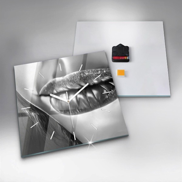 Szögletes fali üvegóra Női ajkak