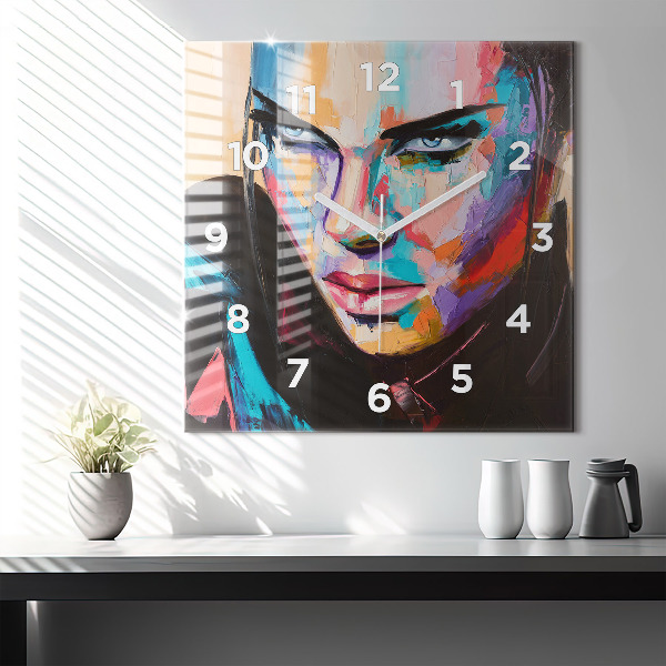 Szögletes fali üvegóra Egy nő portréja