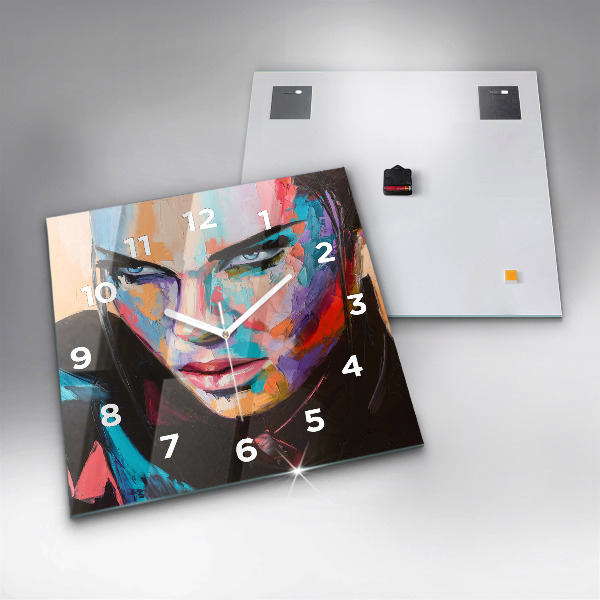 Szögletes fali üvegóra Egy nő portréja