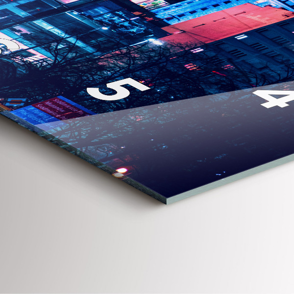 Szögletes fali üvegóra Varsó éjszaka