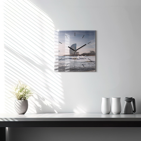 Szögletes fali üvegóra Barcelona szörfös