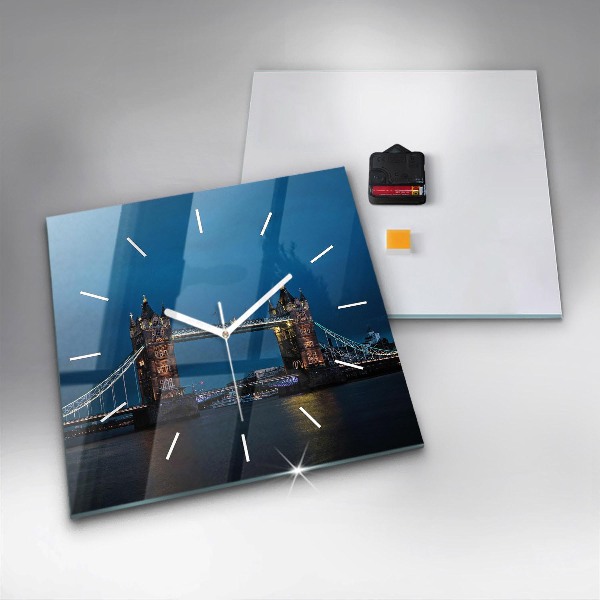 Szögletes fali üvegóra Tower Bridge London éjjel
