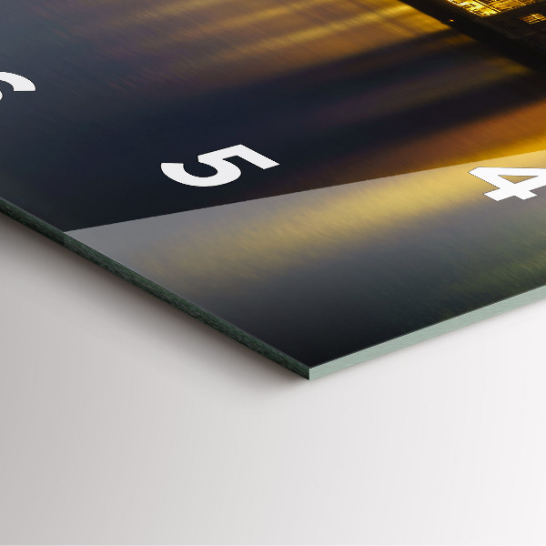 Szögletes fali üvegóra Winchester Palace London