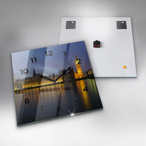 Szögletes fali üvegóra Winchester Palace London