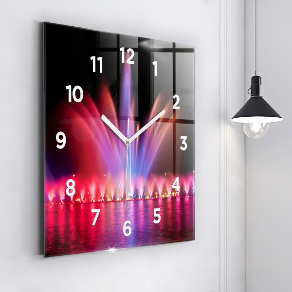 Szögletes fali üvegóra Wroclaw-kút éjjel