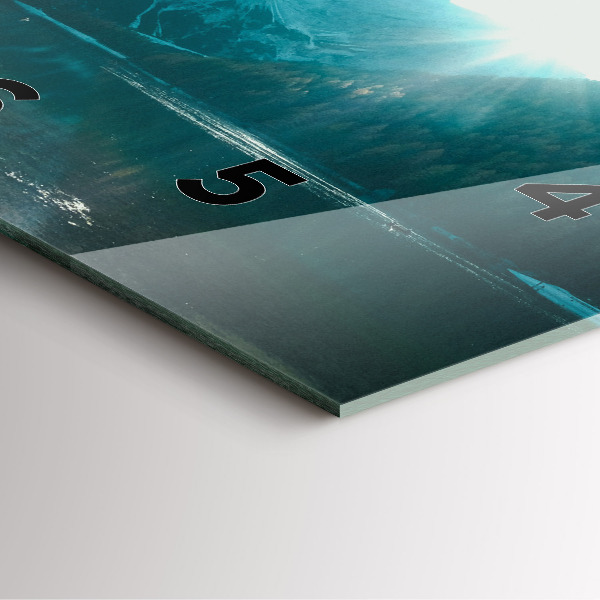 Szögletes fali üvegóra Hegy és folyó Lengyelországban