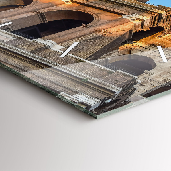 Szögletes fali üvegóra Colosseum Rómában