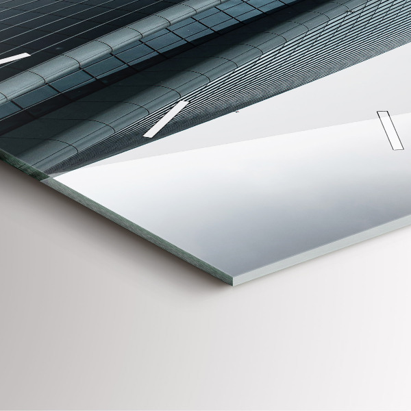 Szögletes fali üvegóra Felhőkarcoló Milánóban