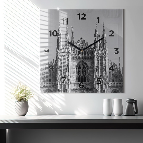 Szögletes fali üvegóra Milánói dóm