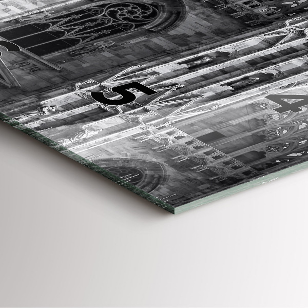 Szögletes fali üvegóra Milánói dóm