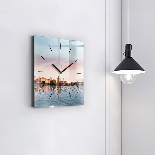 Szögletes fali üvegóra Károly híd Prágában