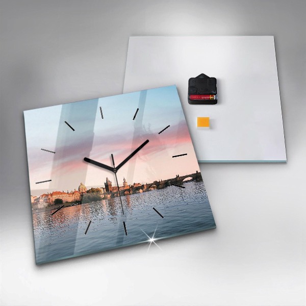 Szögletes fali üvegóra Károly híd Prágában
