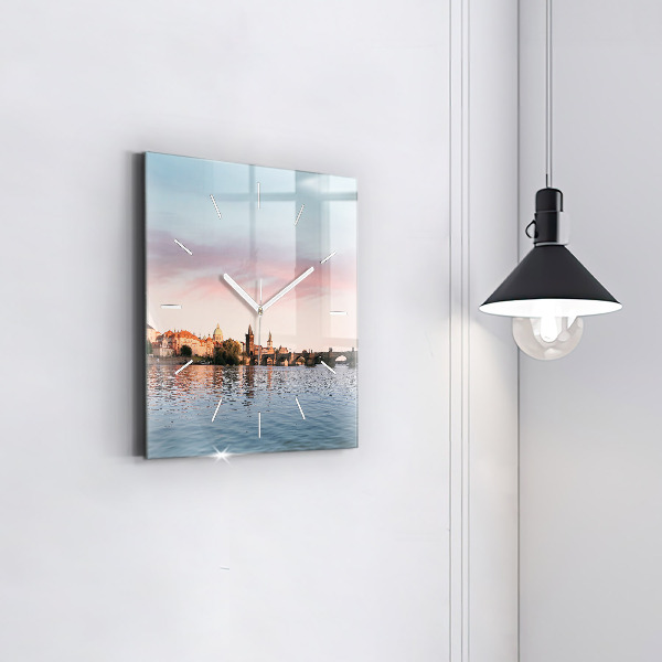 Szögletes fali üvegóra Károly híd Prágában