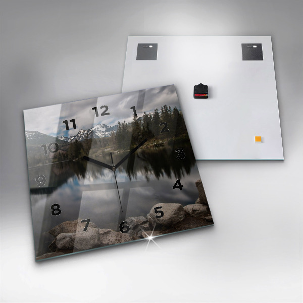 Szögletes fali üvegóra Magas-Tátra Szlovákiában