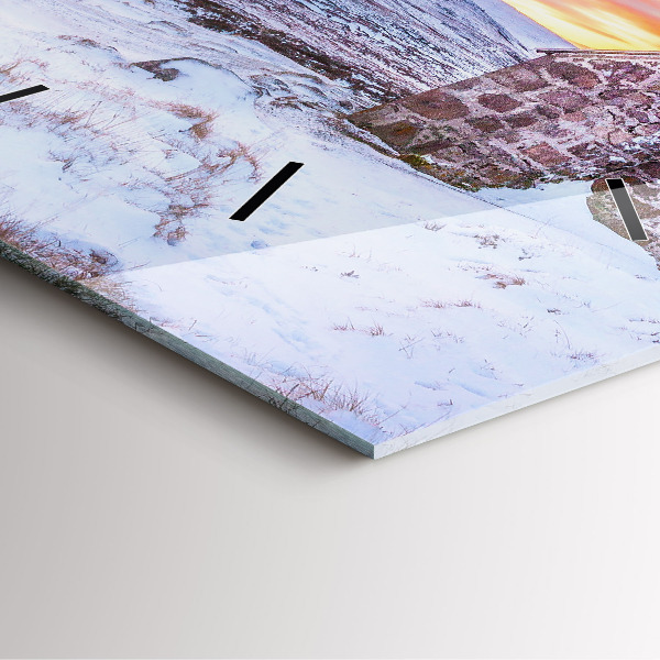 Szögletes fali üvegóra Víkendház hegyekben