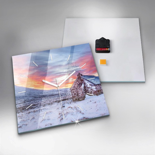 Szögletes fali üvegóra Víkendház hegyekben