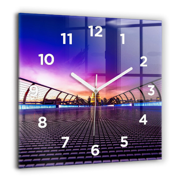 Szögletes fali üvegóra Szent Pál székesegyház