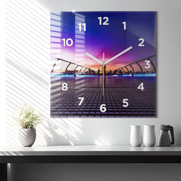 Szögletes fali üvegóra Szent Pál székesegyház