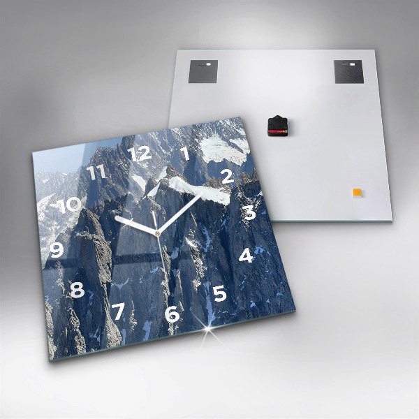 Szögletes fali üvegóra Alpok hegység télen