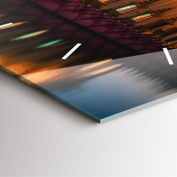 Szögletes fali üvegóra Templom Bangkokban