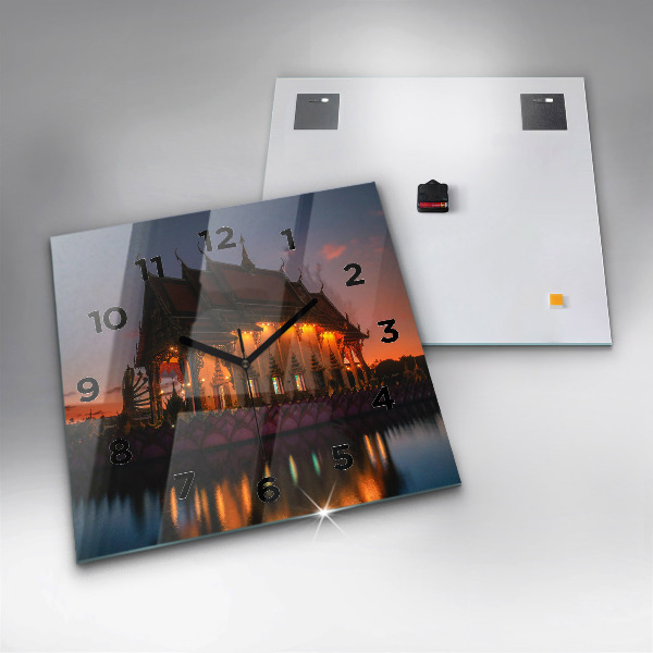 Szögletes fali üvegóra Templom Bangkokban