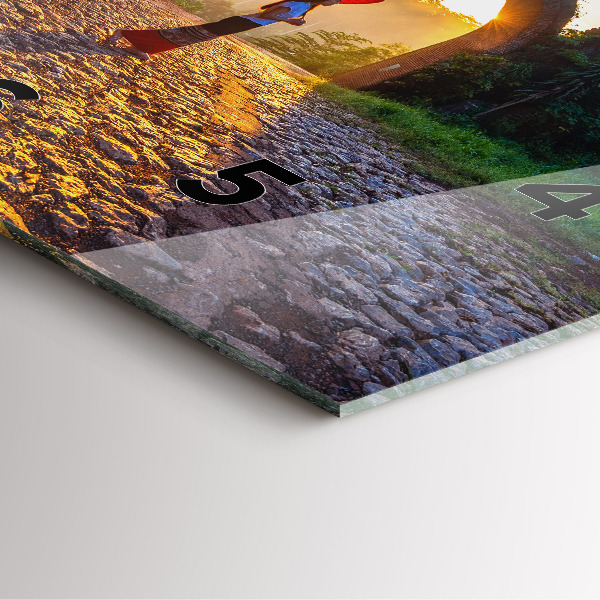 Szögletes fali üvegóra Surat Thani Park Thaiföld