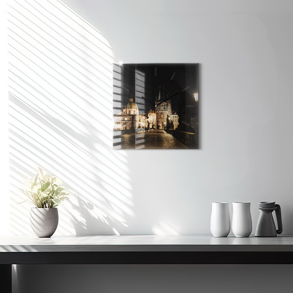 Szögletes fali üvegóra Károly híd Prágában