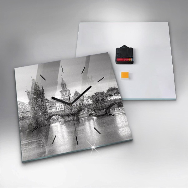 Szögletes fali üvegóra Károly híd Prágában