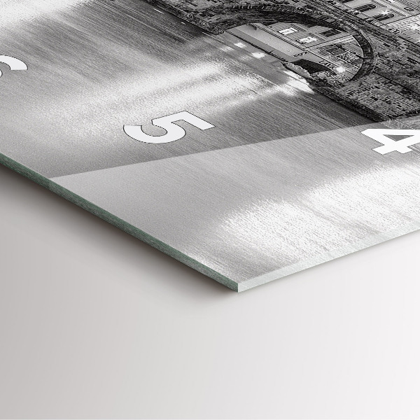 Szögletes fali üvegóra Károly híd Prágában