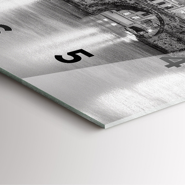 Szögletes fali üvegóra Károly híd Prágában