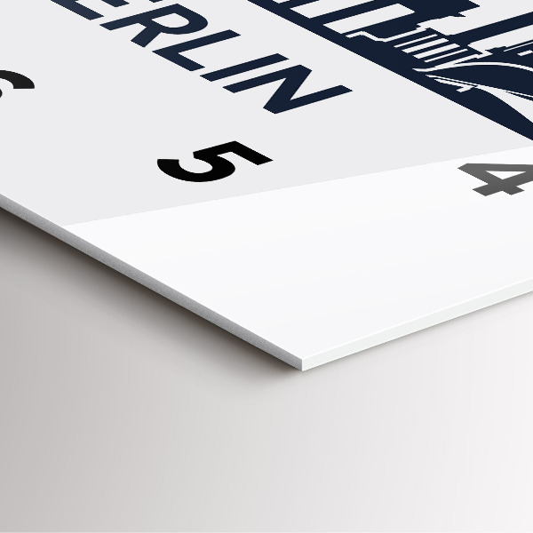 Szögletes fali üvegóra Berlin város illusztráció