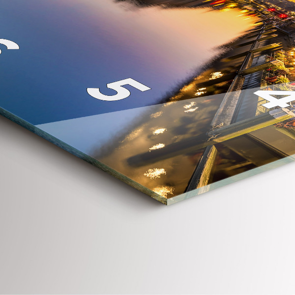 Szögletes fali üvegóra Hamburg városháza