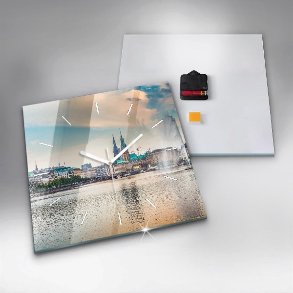 Szögletes fali üvegóra Binnenalster Hamburgban