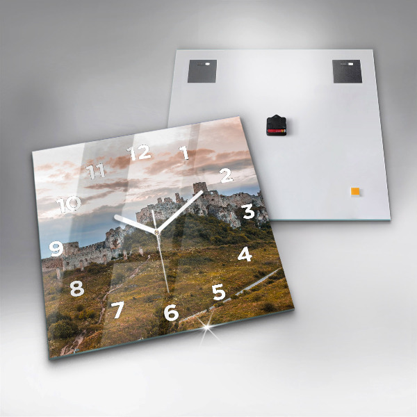 Szögletes fali üvegóra Szepesi vár Szlovákiában