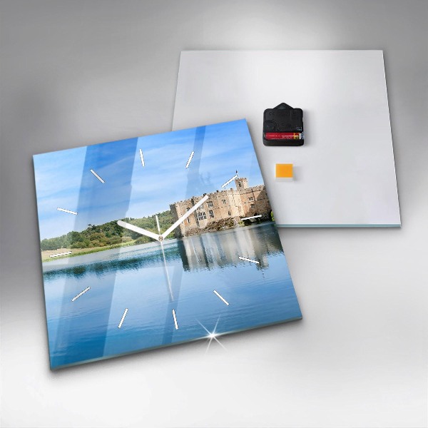 Szögletes fali üvegóra Leedsi kastély