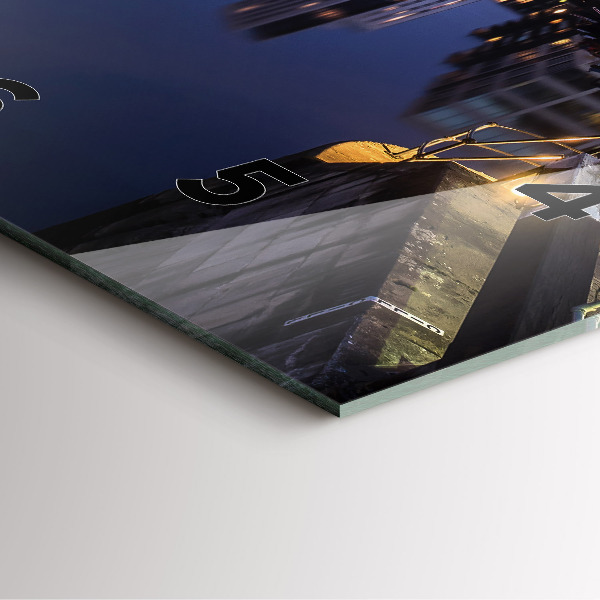 Szögletes fali üvegóra A város éjszaka kivilágosodott