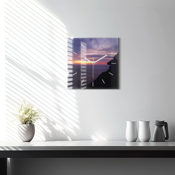 Szögletes fali üvegóra Kőfej