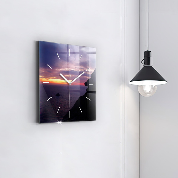 Szögletes fali üvegóra Kőfej