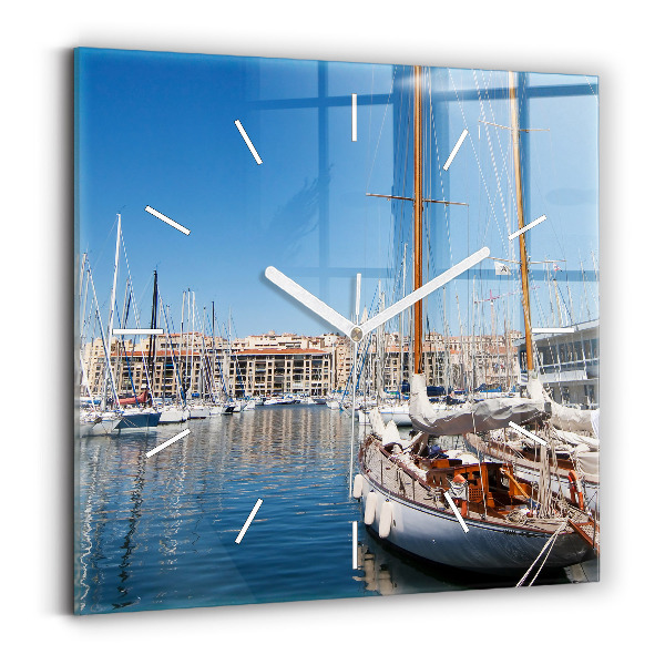 Szögletes fali üvegóra Marina Marseille Franciaországban