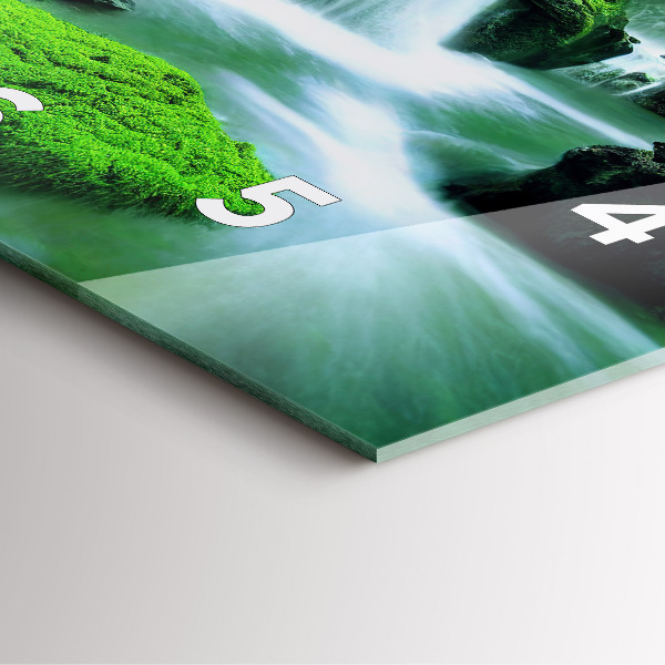 Szögletes fali üvegóra Vízesés a moha között