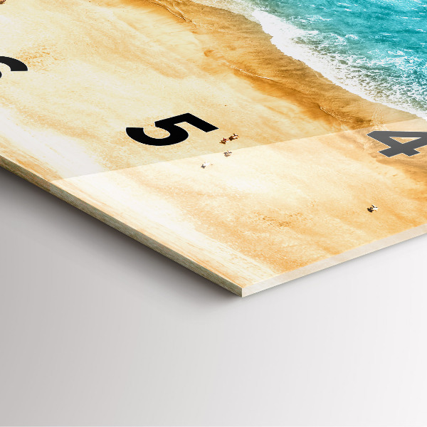 Szögletes fali üvegóra tengerparti emberek